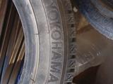 Комплект зимы на шипах Yokohama 185/55 R15for50 000 тг. в Темиртау – фото 3