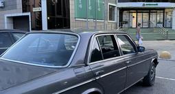 Mercedes-Benz E 230 1984 года за 1 450 000 тг. в Петропавловск – фото 3