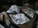 Фары передние правая и левая за 1 177 тг. в Алматы