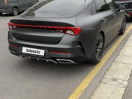 Kia K5 2020 года за 13 000 000 тг. в Алматы – фото 3
