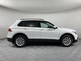 Volkswagen Tiguan 2021 года за 13 500 000 тг. в Алматы – фото 4