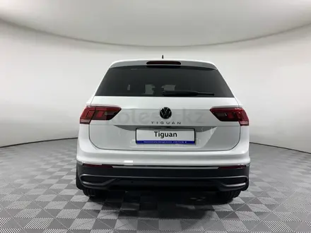 Volkswagen Tiguan 2021 года за 13 900 000 тг. в Алматы – фото 2