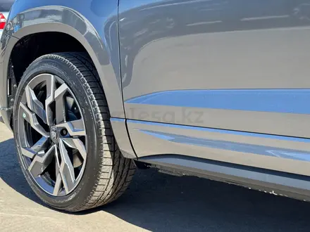 Skoda Karoq Sportline AWD 2026 года за 20 890 000 тг. в Караганда – фото 4