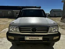 Toyota Land Cruiser, 2001