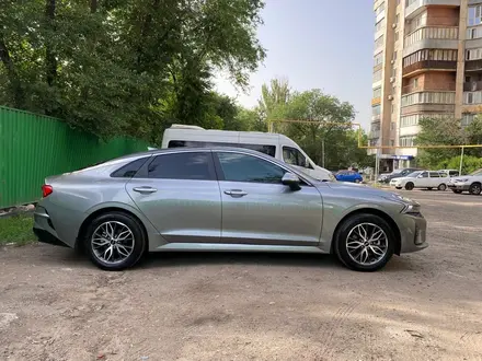 Kia K5 2022 года за 11 400 000 тг. в Алматы – фото 6