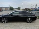 Hyundai Elantra 2023 года за 10 500 000 тг. в Уральск – фото 2