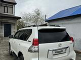 Toyota Land Cruiser Prado 2010 года за 14 000 000 тг. в Атырау – фото 2