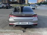 Hyundai Elantra 2021 года за 9 100 000 тг. в Петропавловск – фото 2