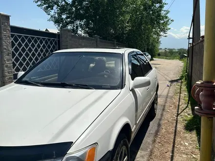 Toyota Camry 1998 года за 2 700 000 тг. в Алматы – фото 7