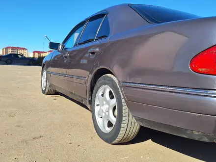 Mercedes-Benz E 230 1997 года за 2 900 000 тг. в Кокшетау – фото 6