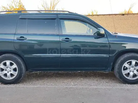 Toyota Highlander 2001 года за 4 550 000 тг. в Туркестан – фото 2