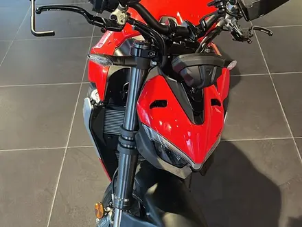 Ducati  Streetfighter V2 2025 года за 11 000 000 тг. в Алматы – фото 3
