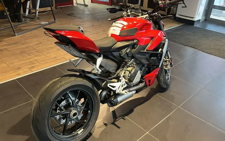 Ducati  Streetfighter V2 2025 годаүшін11 000 000 тг. в Алматы