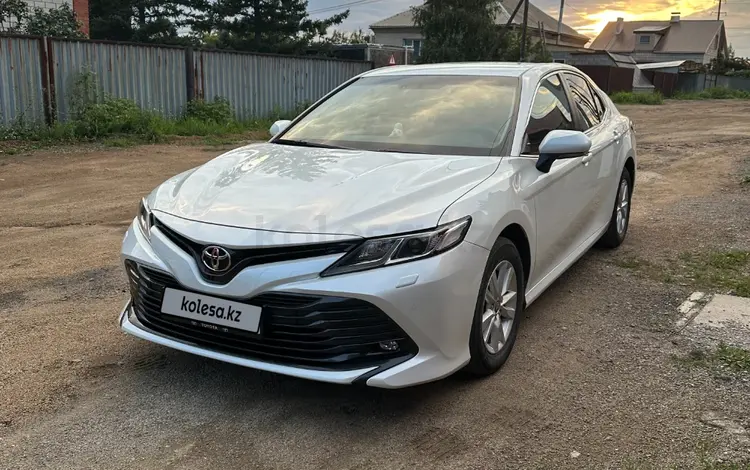 Toyota Camry 2020 годаүшін14 300 000 тг. в Щучинск