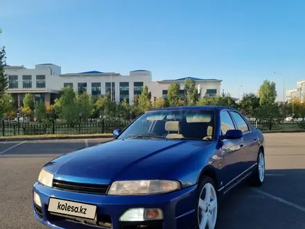 Nissan Skyline 1998 года за 2 900 000 тг. в Астана