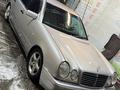 Mercedes-Benz E 200 1997 годаүшін1 850 000 тг. в Петропавловск – фото 3