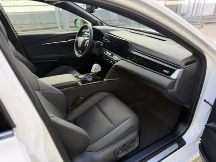 Toyota Camry 2025 года за 24 000 000 тг. в Кокшетау – фото 9