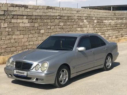 Mercedes-Benz E 320 2001 года за 5 000 000 тг. в Актау – фото 6