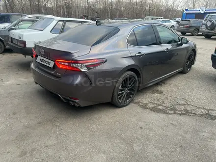 Toyota Camry 2022 года за 13 600 000 тг. в Алматы – фото 9