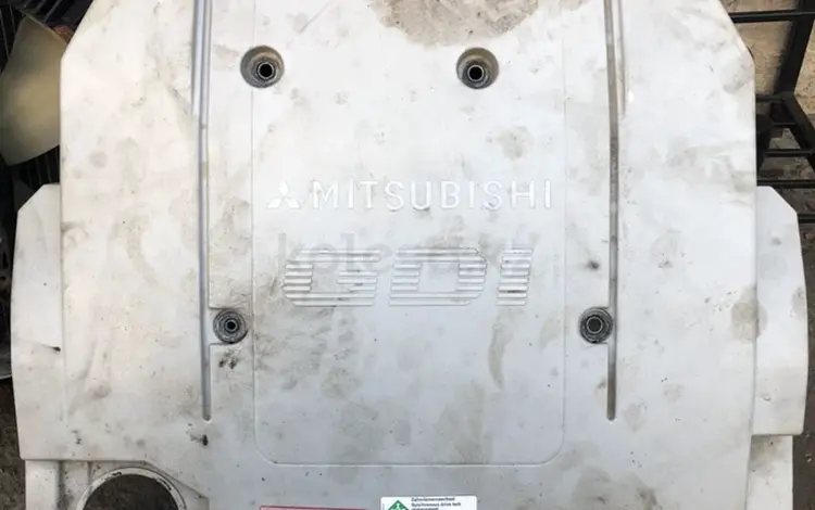 Крышка мотора Mitsubishi Galant 8үшін10 000 тг. в Шымкент
