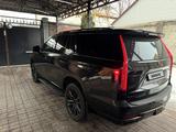 Cadillac Escalade 2022 года за 59 000 000 тг. в Алматы – фото 2