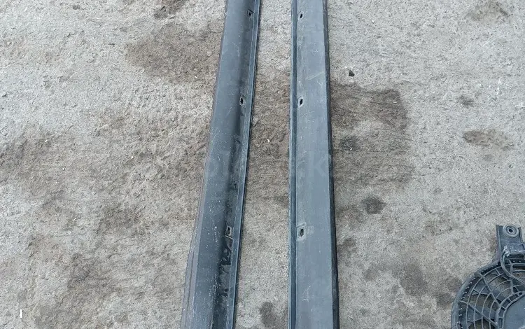 Накладка порога на 4Ranner 215 за 20 000 тг. в Алматы