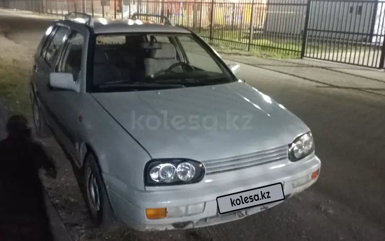 Volkswagen Golf 1994 года за 800 000 тг. в Актобе