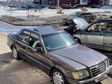 Mercedes-Benz E 220 1994 года за 2 000 000 тг. в Усть-Каменогорск – фото 4