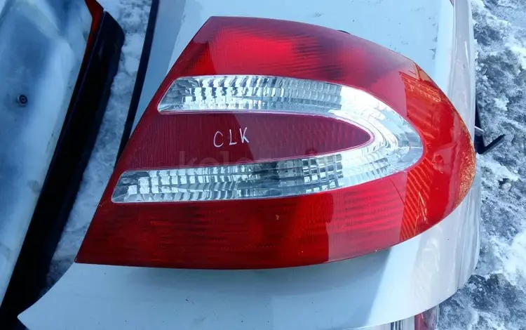 Задний правый фонарь Mercedes clk clk200 w209 за 18 500 тг. в Семей