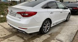 Hyundai Sonata 2015 годаfor4 800 000 тг. в Атырау – фото 3