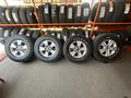 Диски R17 на ТOYOTA с шинами 285/70R17 BF Goodich All-Terrain T/A за 300 000 тг. в Алматы – фото 2