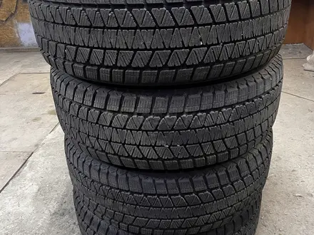 Bridgestone за 300 000 тг. в Алматы