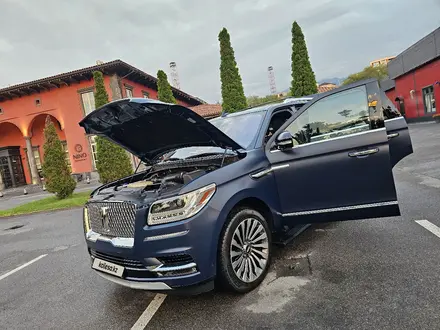 Lincoln Navigator 2018 года за 29 000 000 тг. в Алматы – фото 75