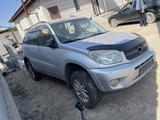Toyota RAV4 2005 года за 100 000 тг. в Алматы
