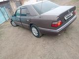 Mercedes-Benz E 200 1994 годаүшін1 600 000 тг. в Семей – фото 4
