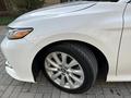 Toyota Camry 2018 года за 11 500 000 тг. в Туркестан – фото 11