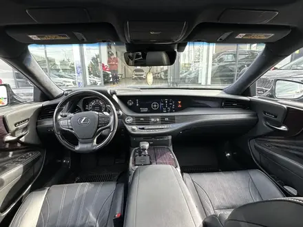 Lexus LS 500 2018 года за 33 500 000 тг. в Шымкент – фото 9