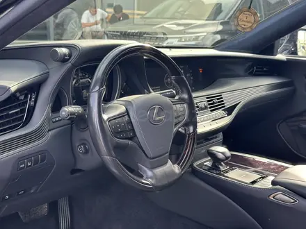 Lexus LS 500 2018 года за 33 500 000 тг. в Шымкент – фото 7