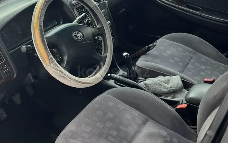 Toyota Avensis 2000 года за 1 500 000 тг. в Алматы