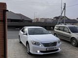 Toyota Camry 2013 года за 8 600 000 тг. в Атырау