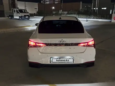 Hyundai Elantra 2023 года за 10 300 000 тг. в Атырау – фото 5