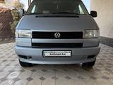 Volkswagen Caravelle 1993 года за 4 700 000 тг. в Тараз – фото 2