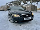 Hyundai Sonata 2005 года за 3 300 000 тг. в Караганда – фото 2