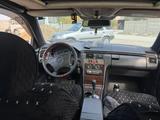 Mercedes-Benz E 230 1995 года за 1 750 000 тг. в Тараз – фото 4