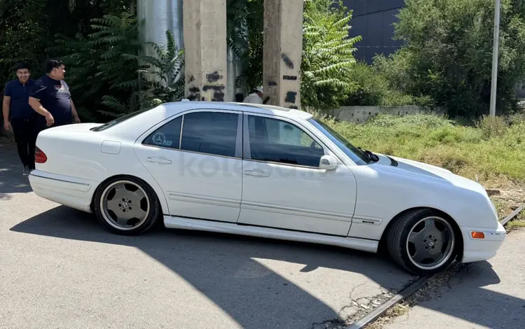 Mercedes-Benz E 320 2000 года за 6 750 000 тг. в Шымкент