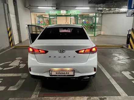 Hyundai Sonata 2019 года за 9 900 000 тг. в Алматы – фото 5