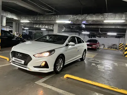 Hyundai Sonata 2019 года за 9 900 000 тг. в Алматы – фото 7