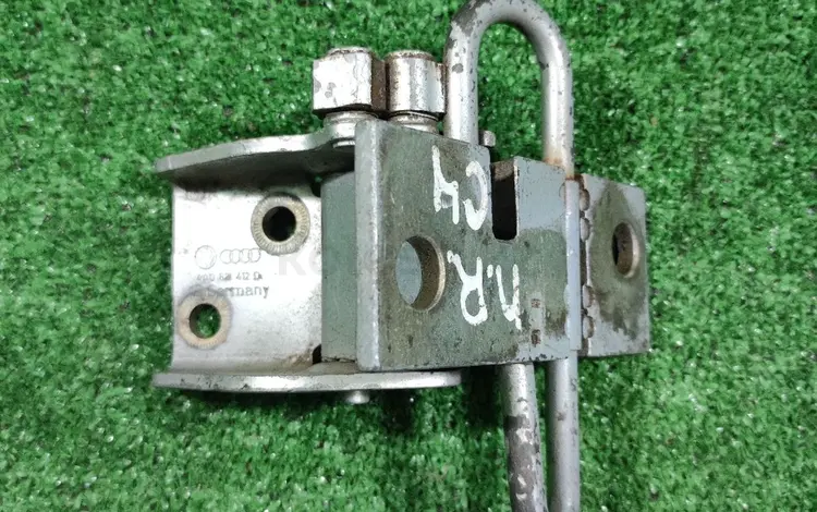 Навес (петля, кронштейн, крепление) двери передний правый от Audi C4. за 10 000 тг. в Астана