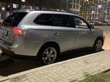 Mitsubishi Outlander 2012 годаүшін7 200 000 тг. в Астана – фото 5