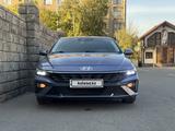 Hyundai Elantra 2023 годаүшін7 950 000 тг. в Алматы – фото 3